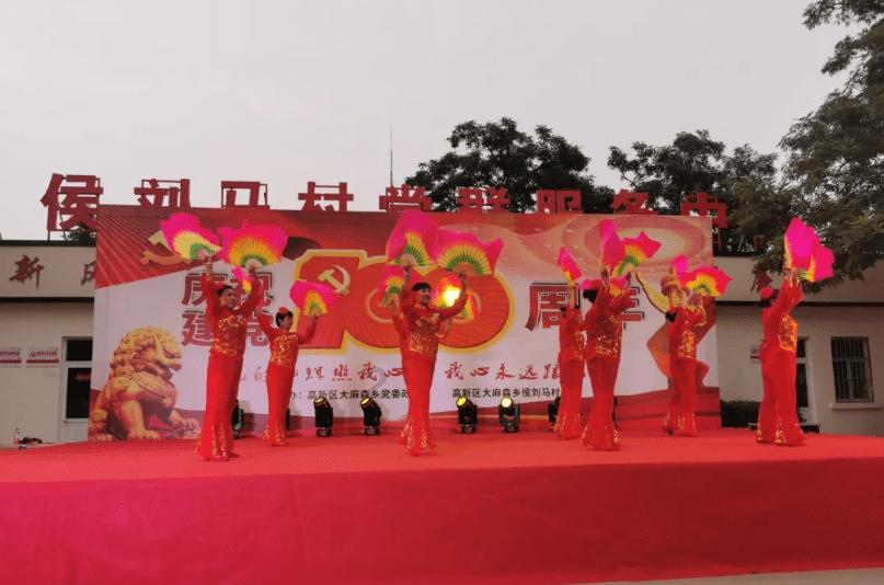 小猪佩奇小小冒险
